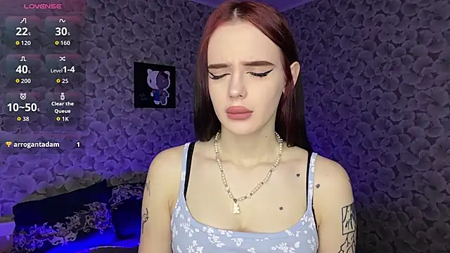 Snapshot of IeshaOsorio chatting on 02.12.26 IeshaOsorio online show from 02.12.26