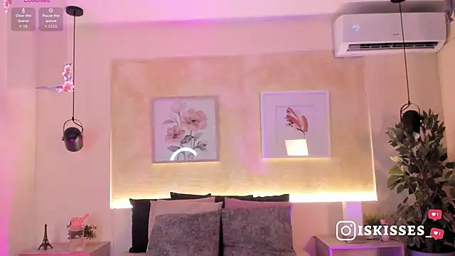 Snapshot of IsabellaSweet__ chatting on 03.03.26 IsabellaSweet online show from 03.03.26