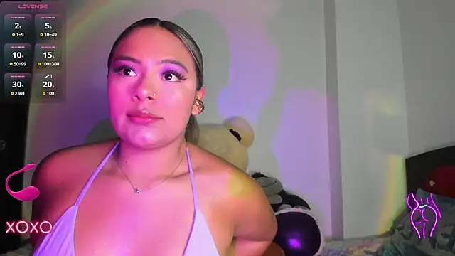 Snapshot of Kylievoos chatting on 02.05.26 Kylievoos online show from 02.05.26