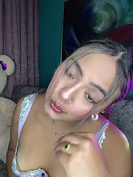 Snapshot of Kylievoos chatting on 02.09.26 Kylievoos online show from 02.09.26