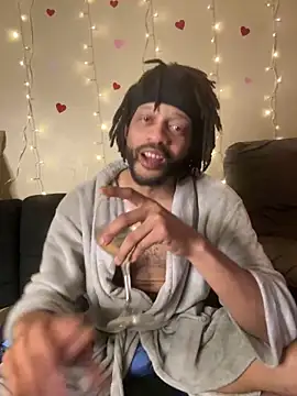 Snapshot of magic_man1085 chatting on 02.22.26 magic man1085 online show from 02.22.26