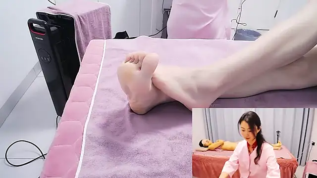 Snapshot of anne2026 chatting on 03.12.26 anne2026 online show from 03.12.26