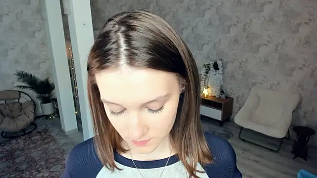 LianneBynon online show from 02.23.26