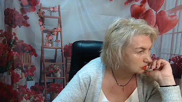 RenataDaster online show from 05.19.26