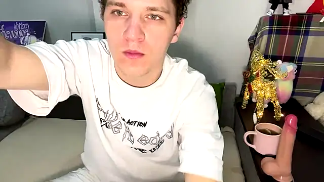 Snapshot of Bob_bucks chatting on 03.12.26 Bob bucks online show from 03.12.26