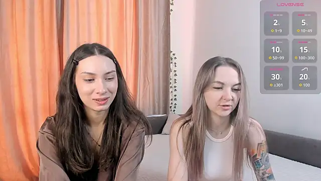 AricaPetties online show from 04.13.26