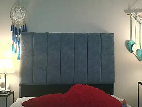 Snapshot of NatalyGuzman26 chatting on 03.11.26 NatalyGuzman26 online show from 03.11.26