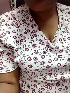 priya  sexxyy online show from 04.08.26