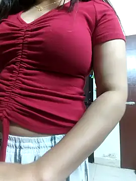 Snapshot of divyajaan4763 chatting on 04.23.26 divyajaan4763 online show from 04.23.26