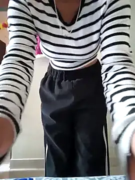 Snapshot of divyajaan4763 chatting on 04.25.26 divyajaan4763 online show from 04.25.26