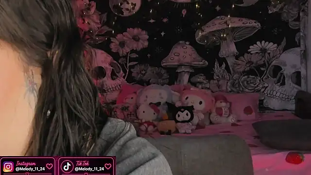Snapshot of Tamara_uwu chatting on 07.23.26 Tamara uwu online show from 07.23.26