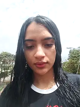 Snapshot of cynliu chatting on 04.18.26 cynliu online show from 04.18.26