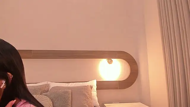 Snapshot of Violeta_sum chatting on 05.25.26 Violeta sum online show from 05.25.26