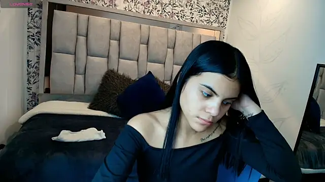 Snapshot of Emily__Cute__ chatting on 02.27.26 Emily Cute online show from 02.27.26