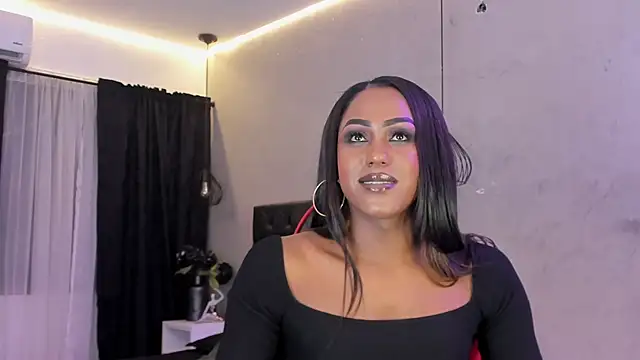 naomi  blair online show from 07.04.26