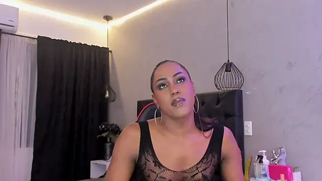 naomi  blair online show from 07.23.26