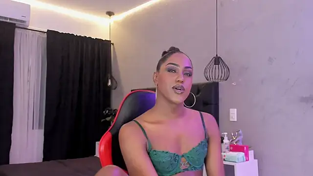 naomi  blair online show from 07.28.26