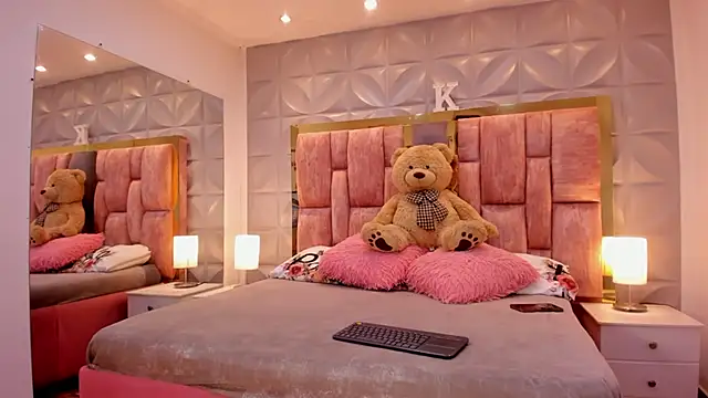 Paris Velvet online show from 02.07.26