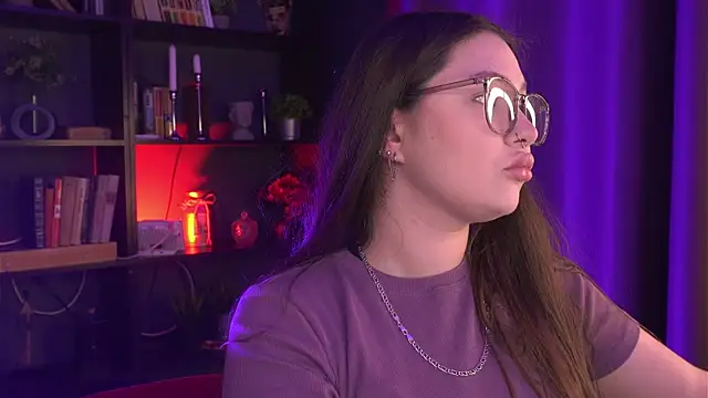 vanessaparadiza online show from 06.04.26