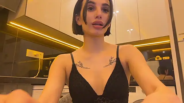 Snapshot of BlackFox_V chatting on 02.08.26 BlackFox V online show from 02.08.26