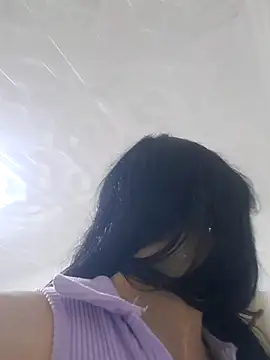 Snapshot of Maitebigboobs chatting on 02.04.26 Maitebigboobs online show from 02.04.26