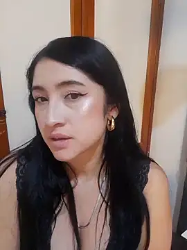 Snapshot of Maitebigboobs chatting on 02.15.26 Maitebigboobs online show from 02.15.26