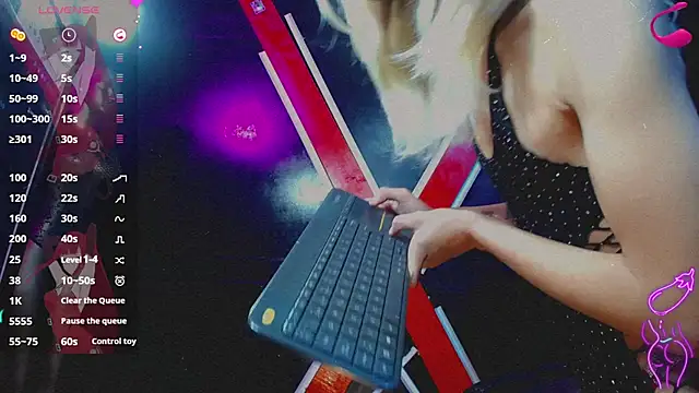 Snapshot of Sasha_calle chatting on 02.09.26 Sasha calle online show from 02.09.26