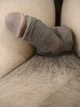 Snapshot of rosz_ chatting on 02.21.26 rosz online show from 02.21.26