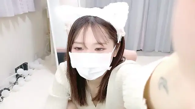  MIYUnya online show from 02.13.26