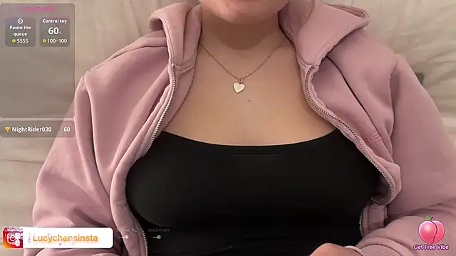 Snapshot of Lucyschickt chatting on 02.19.26 Lucyschickt online show from 02.19.26