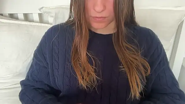 Lucyschickt online show from 03.11.26