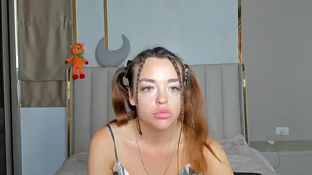 stellaa quenn online show from 02.03.26