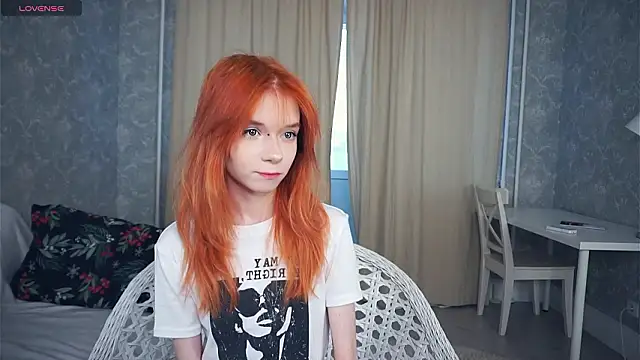 Snapshot of TarynPalek chatting on 02.05.26 TarynPalek online show from 02.05.26