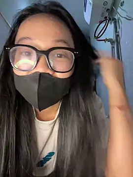 Leeeiuu online show from 02.10.26