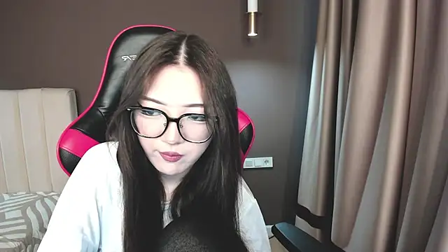 Snapshot of say7maya chatting on 02.06.26 say7maya online show from 02.06.26