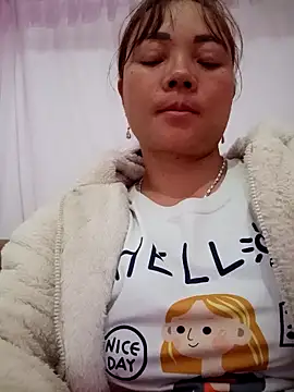 Snapshot of neyney110 chatting on 02.21.26 neyney110 online show from 02.21.26