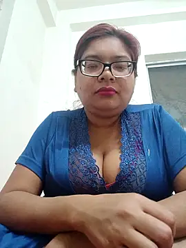 Elie Hallway online show from 02.07.26