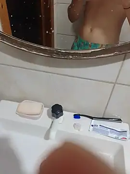 Snapshot of ONixCris chatting on 03.02.26 ONixCris online show from 03.02.26