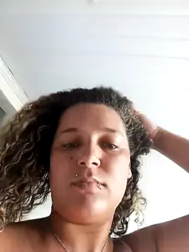 Snapshot of LoiraQuente69 chatting on 02.11.26 LoiraQuente69 online show from 02.11.26