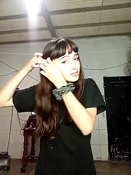 dieciochoyundia online show from 03.29.26