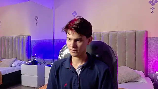 Derek Sinn online show from 04.04.26