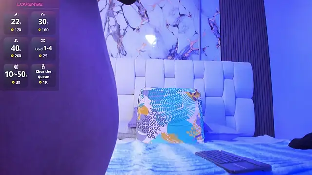 sophiaa10 online show from 04.08.26