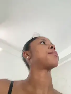 LIA PARKERR online show from 04.08.26