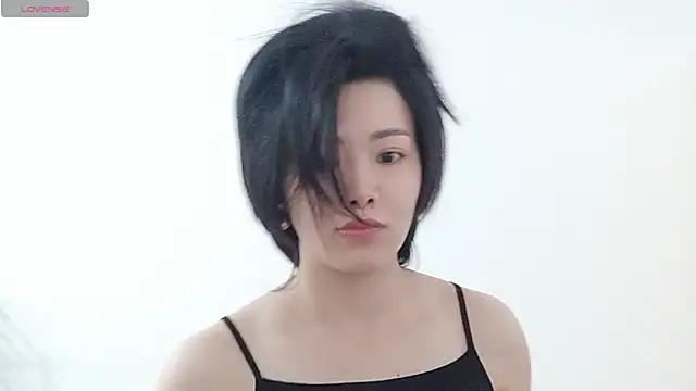 Snapshot of Nikishine chatting on 05.19.26 Nikishine online show from 05.19.26