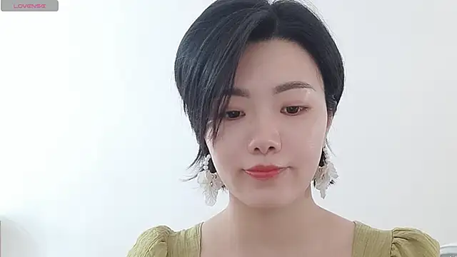 Snapshot of Nikishine chatting on 05.31.26 Nikishine online show from 05.31.26