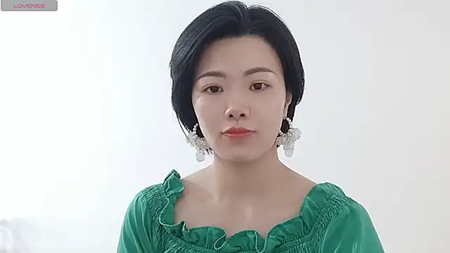 Snapshot of Nikishine chatting on 06.05.26 Nikishine online show from 06.05.26