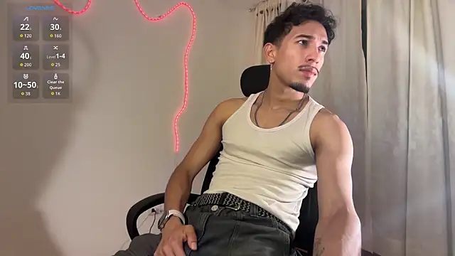 Snapshot of rafael_stone11 chatting on 02.04.26 rafael stone11 online show from 02.04.26