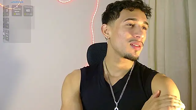 Snapshot of rafael_stone11 chatting on 02.14.26 rafael stone11 online show from 02.14.26