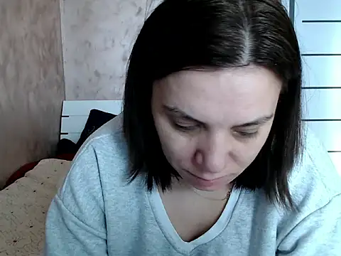 Snapshot of LorraGrey chatting on 03.04.26 LorraGrey online show from 03.04.26