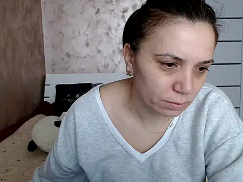 Snapshot of LorraGrey chatting on 03.05.26 LorraGrey online show from 03.05.26